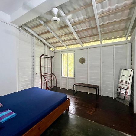 Thelakehostel Hikkaduwa Exterior photo